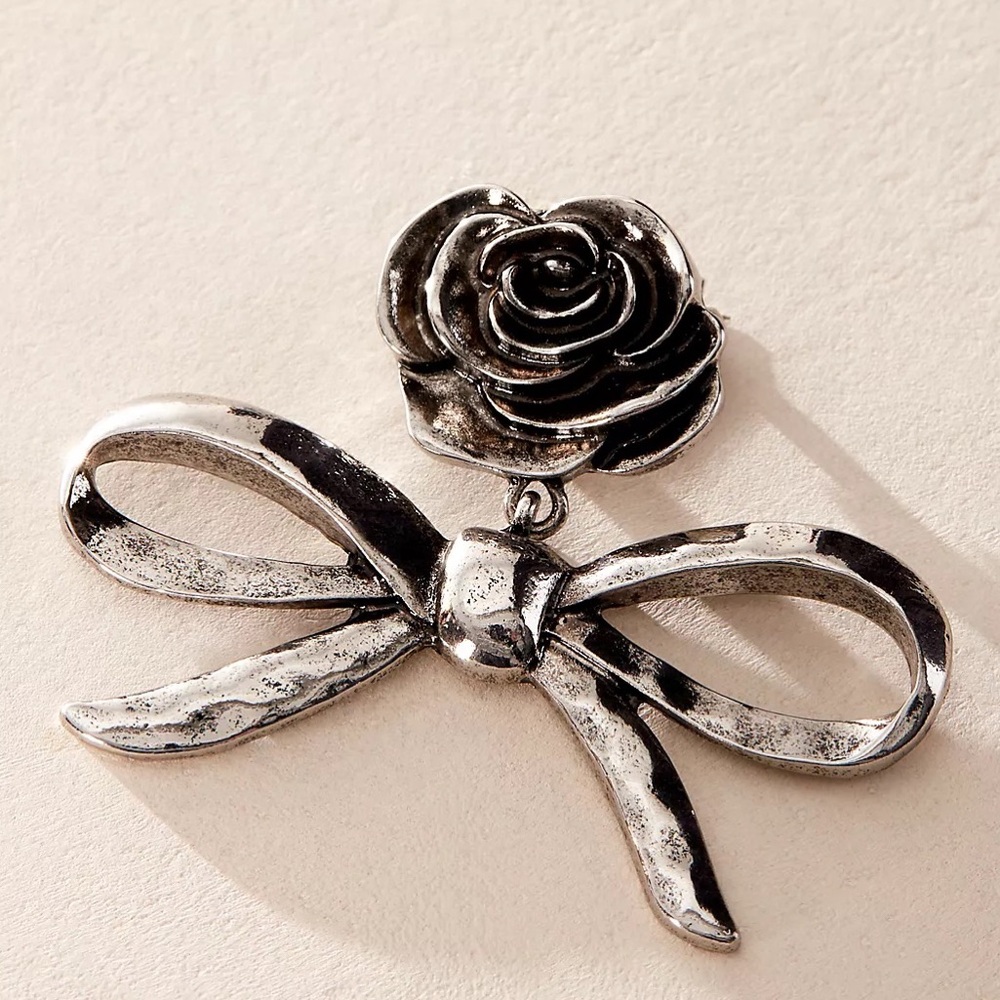 *5/$40 NWT Free People Silver Rosie Brooch with a silver rose attached to a bow! - Picture 10 of 11